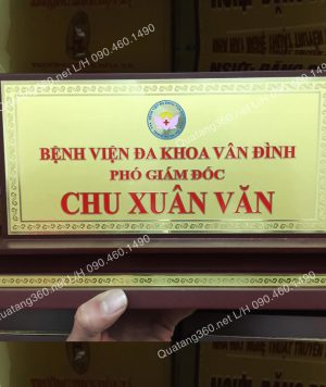 biển chức danh phó giám đốc