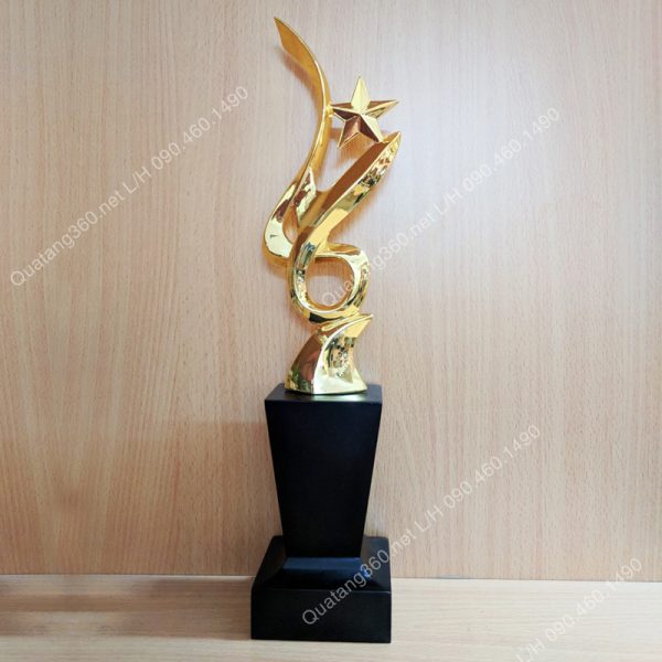 cúp đồng sao xoắn