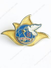 Pin cài áo logo công ty hình bông sen