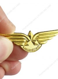 pin cài áo logo đúc hình cánh chim